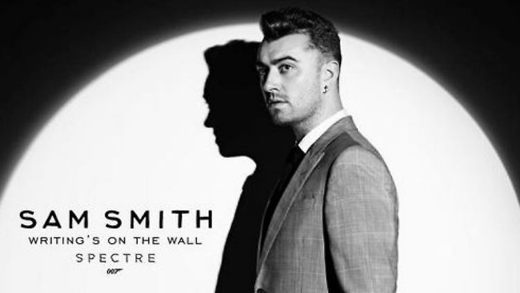 Sam Smith singt den Titelsong zum neuen "James Bond"-Film "Spectre": Der Track heißt "Writing's On The Wall".