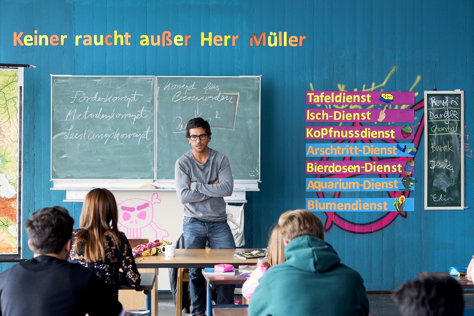 Die Sommerferien sind vorbei! Und Zeki Müller wartet schon! Ab Donnerstag empfängt der Lehrer der etwas anderen Art seine Pennäler ...