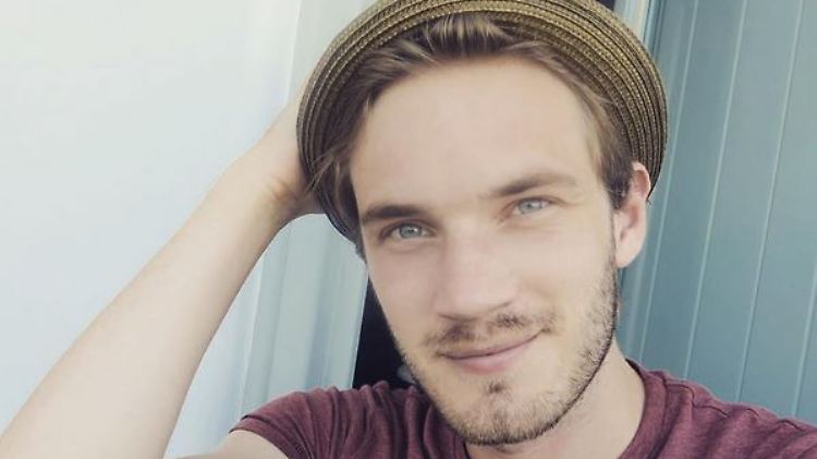 Sieht aus wie irgendein Student, hält aber einen ganz besonderen Rekord: Youtuber Felix Kjellberg alias PewDiePie.