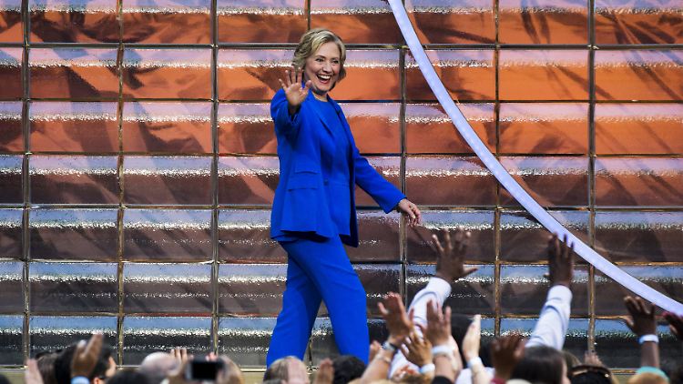 Clinton gilt unter den demokratischen Bewerbern für die US-Präsidentschaft als Favoritin. Die Mehrheit der Bevölkerung misstraut ihr jedoch.
