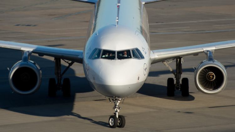 Muss wohl wieder abheben: Ein gericht beendet den Streik bei der Lufthansa - vorerst.