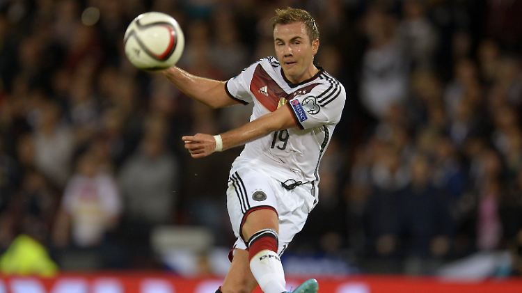 Das ist der DFB-Götze: schwungvoll am Montagabend in Glasgow.
