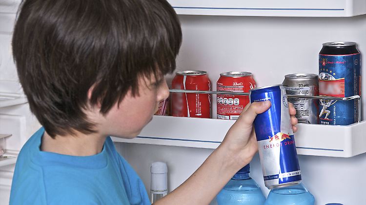 Vor allem für Heranwachsende sind Energydrinks gesundheitlich bedenklich.