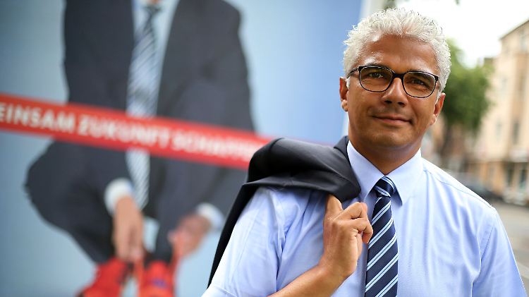 Ashok-Alexander Sridharan (CDU) wird neuer Oberbürgermeister in Bonn.