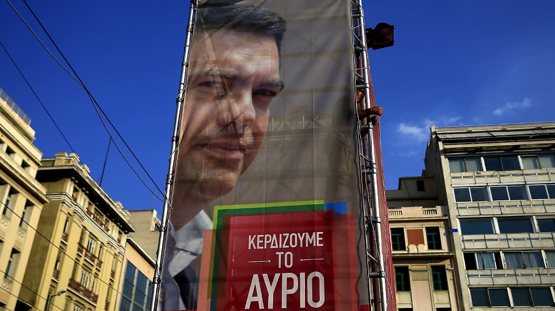 2015-09-14T002747Z_1869621201_GF10000202079_RTRMADP_3_EUROZONE-GREECE-ELECTION.JPG2441579045928413383.jpg