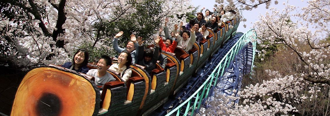 Zartrosa Kirschblütenträume im Herbst: In der Industrie steigt die Stimmung. Jetzt müsste nur noch der Yen nachgeben.