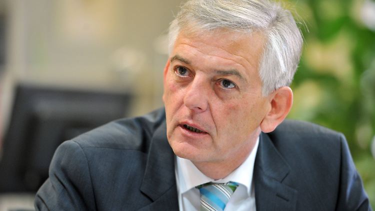 Manfred Schmidt wurde von seinem "Amt entbunden".