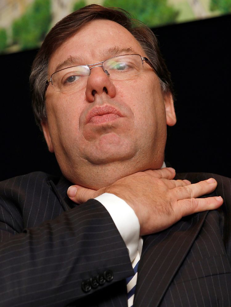 Der irische Premier Brian Cowen will sich offensichtlich nicht von der EU an die Leine legen lassen.