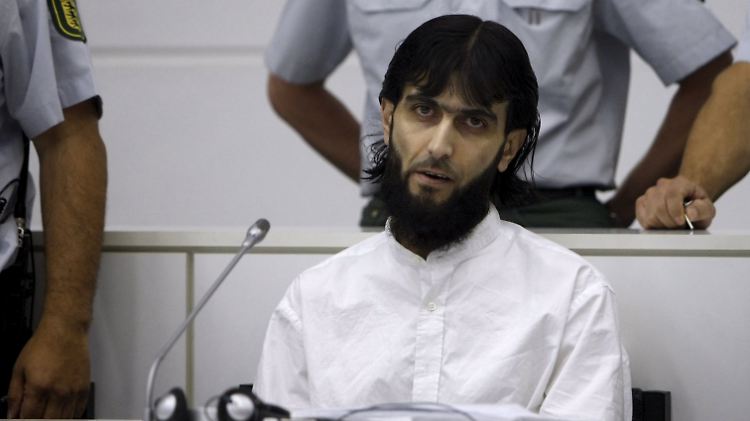 Der Angreifer war schon 2008 wegen der Mitgliedschaft in einer terroristischen Organisation verurteilt worden.