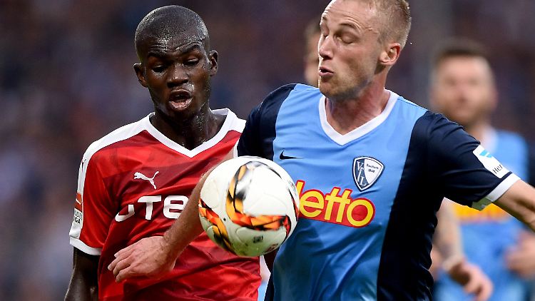 Der VfL Bochum kann die Führung lange halten. Doch dann muss Keeper Andreas Luthe doch noch hinter sich greifen.