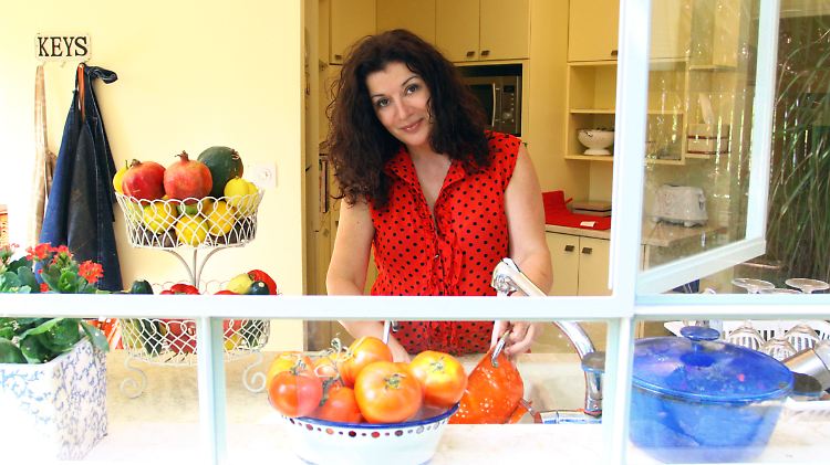 Janna Gur öffnet die Tür zur israelischen Küche