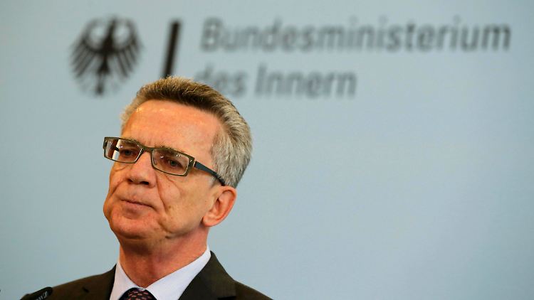 De Maizière: "Das deutsche Asylrecht kennt keine Obergrenze."
