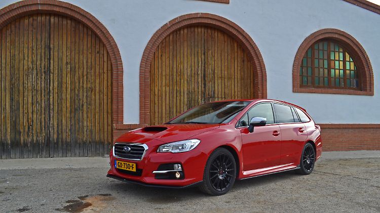 Das Markenzeichen des Levorg ist wie beim Vorgänger Legacy die große Hutze auf der Motorhaube.