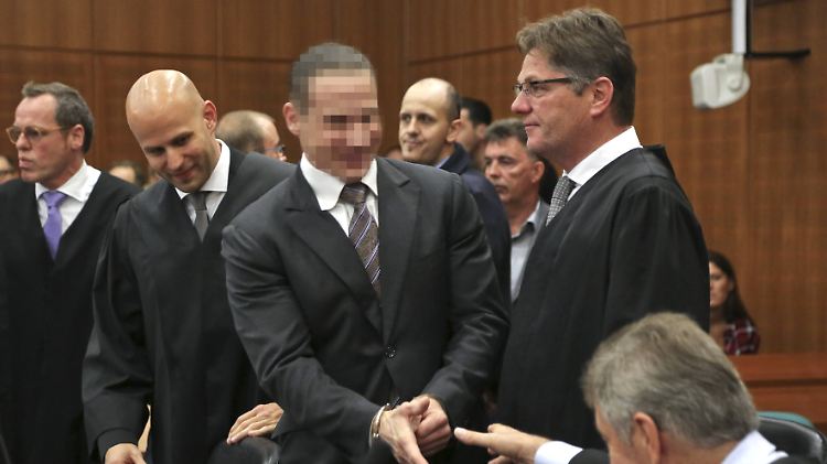 Der mutmaßliche Anlagebetrüger Stephan S. vor dem Frankfurter Landgericht.