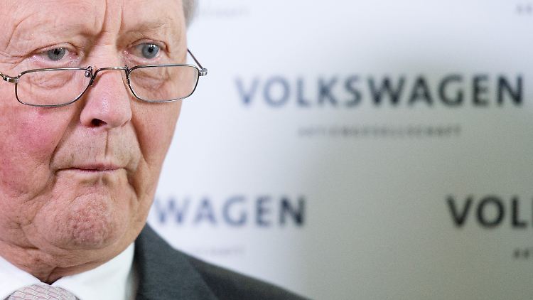 Wolfgang Porsche, Sprecher der Hauptaktionäre wirbt um Vertrauen: Die Familien Porsche und Piëch stehen hinter Volkswagen.