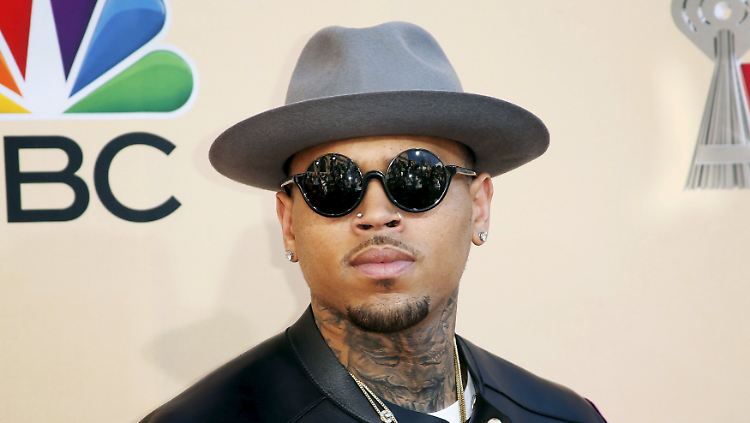 Der Rapper scheint sein Badboy-Image regelrecht zu zelebrieren: Mit der Prügelattacke auf Rihanna ging es eindeutig zu weit.