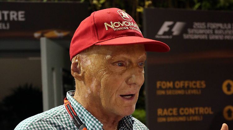 Niki Lauda rechnet 2016 mit Ferrari und prognostiziert die Ergebnisse der ersten drei Rennen als richtungsweisend.