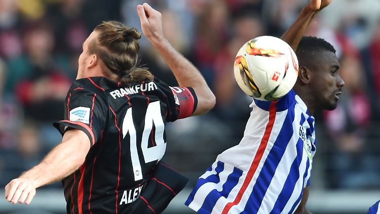 Alex Meier bringt die Hertha zwar in Führung, aber gegen tapfer kämpfende Berliner reicht's nur zum Remis.