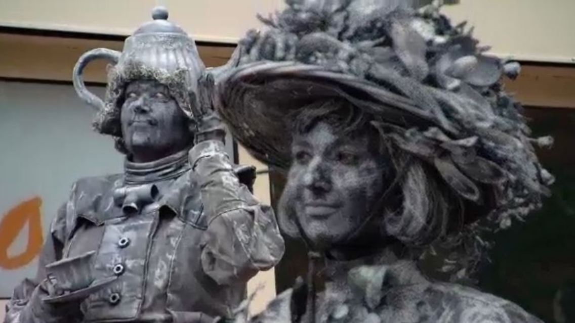 Statuen.JPG