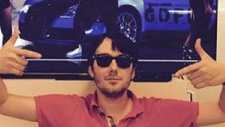 Der umstrittene Pharma-Chef Martin Shkreli ist wegen Verdachts auf Betrug verhaftet worden.