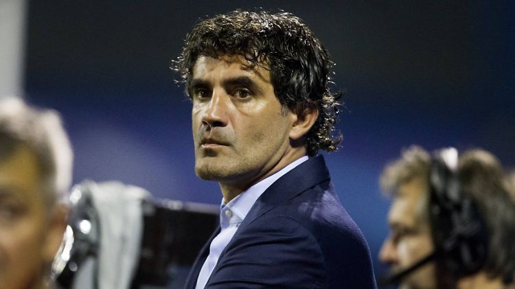 Zoran Mamic, Coach von Dinamo Zagreb, interessieren die Vorwürfe gegen ihn offenbar nur wenig. Er will seine Erfolgsserie gegen den FC Bayern München ausbauen.