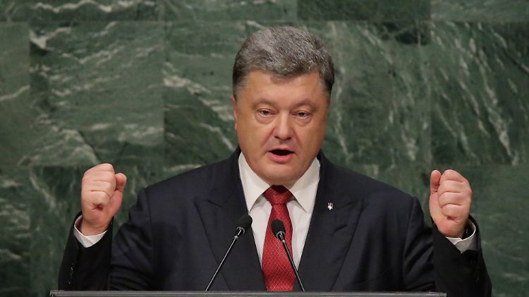 Petro Poroschenko wirft Russland vor, Soldaten auf ukrainischem Boden mit mobilen Krematorien zu beseitigen. 
