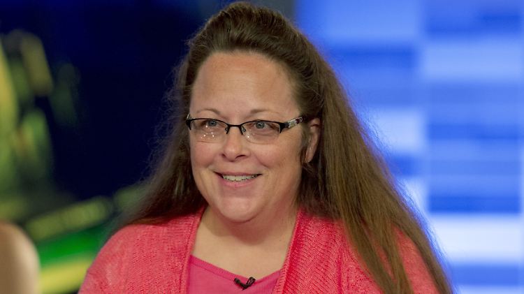 Die umstrittene Standesbeamtin Kim Davis sagt, sie sei dem Papst voller Demut begegnet.