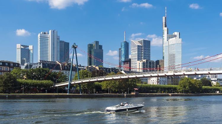 Idee der Bankenabgabe ist, dass künftig die Branche selbst für die Rettung von Instituten in Schieflage aufkommen soll. 