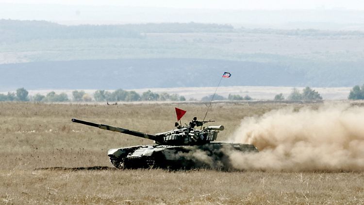 Ein Panzer der prorussischen Separatisten bei einer Übung in Torez, etwa 70 Kilometer von Donezk entfernt.