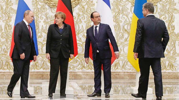 Putin, Merkel, Hollande, Poroschenko (v.l.) im Februar auf dem Ukraine-Gipfel in Minsk. An dessen Ende stand die Waffenruhe als ein Ergebnis. Und dieses Mal?