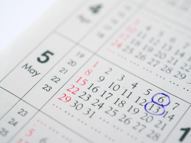 Der 6. und 13. Mai bieten sich 2016 gut als Brückentage an. Dank Christi Himmelfahrt und Pfingstmontag reicht ein Urlaubstag für vier Tage frei.