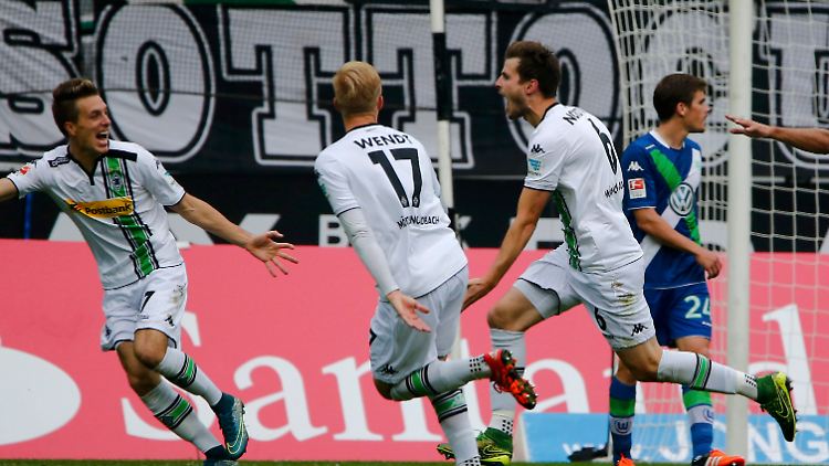 Dank eines späten Doppelschlags behält Gladbach die Punkte gegen Wolfsburg.