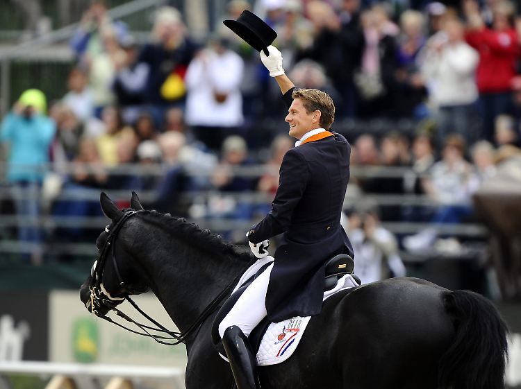Anders als die deutschen Teilnehmer hatte der Niederländer Edward Gal als neuer Weltmeister Grund zur Freude.