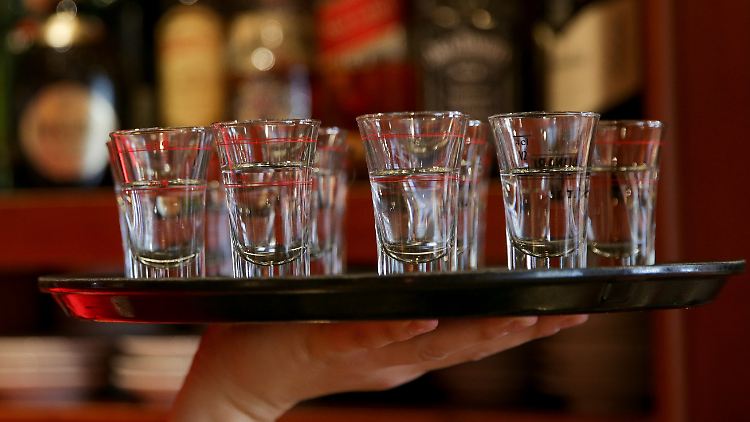 Immer ins rechte Licht gerückt: TV-Werbung für Alkohol.
