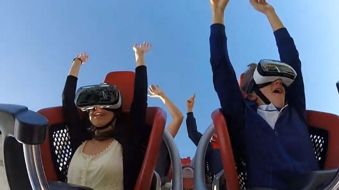 VR-Brille Achterbahn.JPG