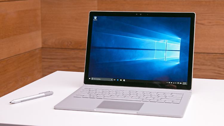 Das Design des Surface Book stammt von Microsofts deutschem Chefdesigner Ralf  Groene.
