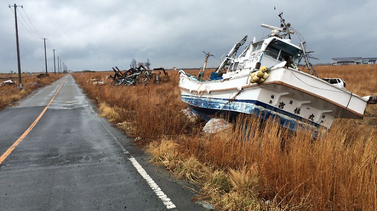 Noch Jahre nach einem Tsunami und dem schweren Atomunfall von Fukushima, ist das japanische Namie eine Geisterstadt.