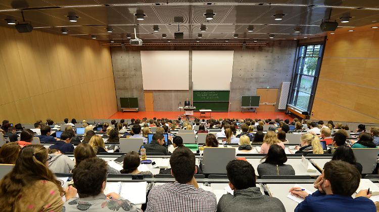 Studenten an der Uni Potsdam.