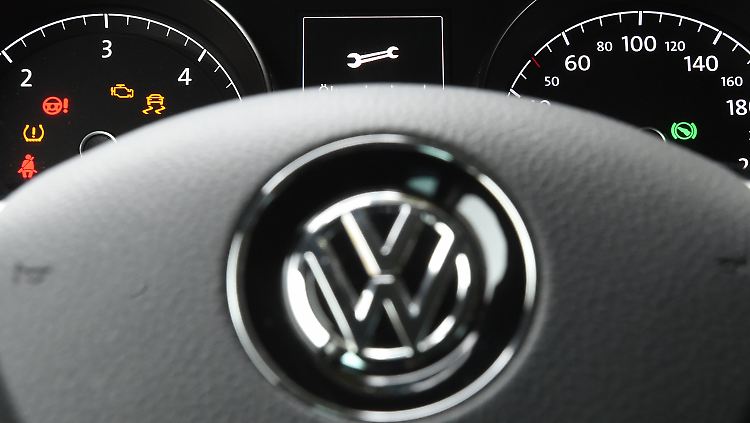 Eigentlich müsste das Reparaturzeichen rot aufleuchten, denn VW hat einiges nachzubessern. 