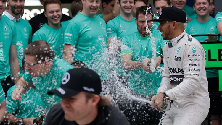 Die Team-WM ist Mercedes schon vier Rennen vor Formel-1-Saisonende nicht mehr zu nehmen.