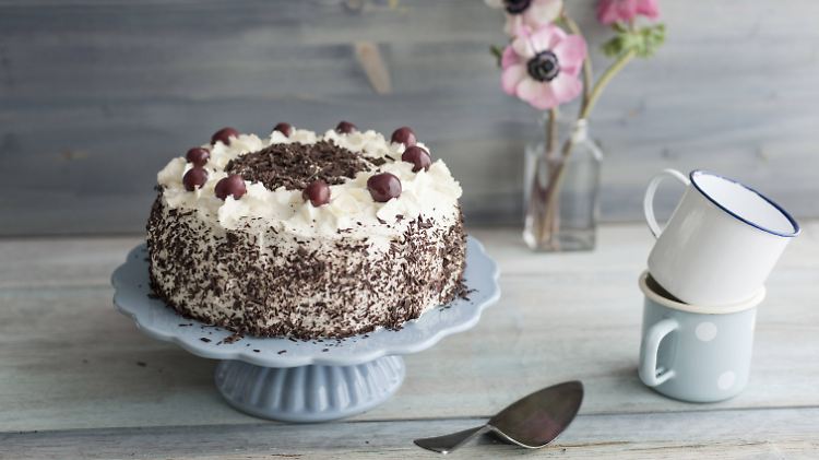 Auf die Originalversion der Schwarzwälder-Kirsch-Torte gibt es kein Patent. So gibt es zahlreiche Varianten.