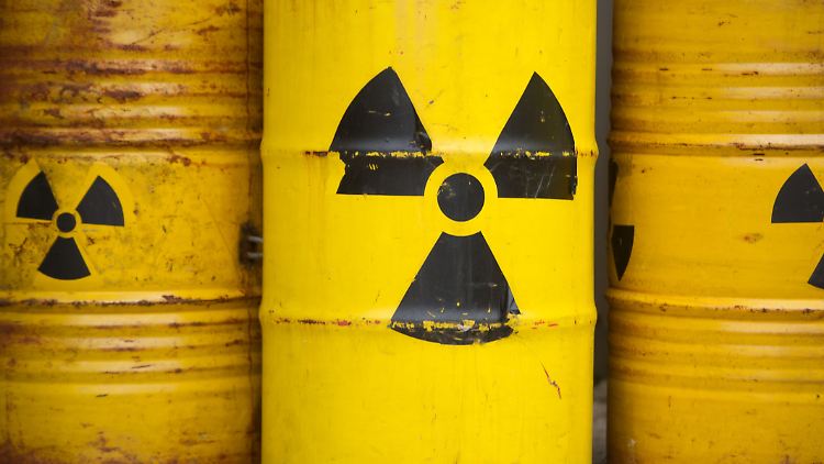 Wohin mit den Fässern voll radioaktivem Atommüll?