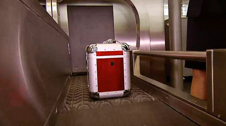 Flughafen Koffer Check-In.JPG