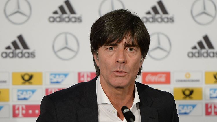 Joachim Löw kann nach der durchwachsenen Qualifikation nicht abstreiten, dass ihm auf einigen Postionen die Qualität fehlt.