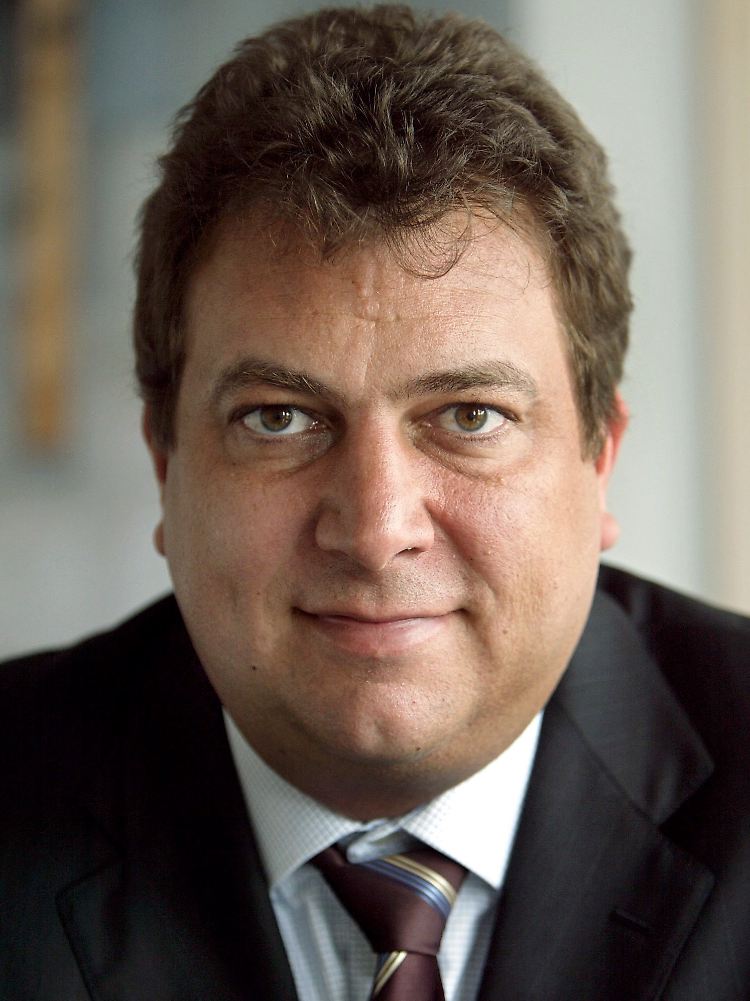 Die geplatzte Rettung des Traditionsunternehmens Rodenstock kostet Olaf Göttgens den Job.