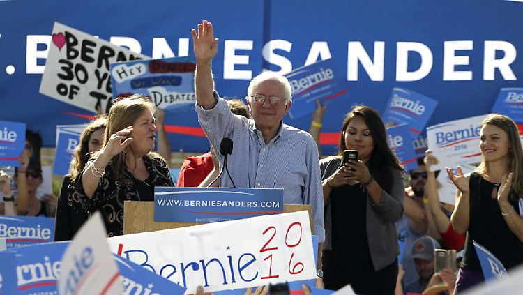 Bernie Sanders kommt in den Umfragen (noch) nicht an Hillary Clinton heran. Aber anders als sie, zieht er große Massen an.