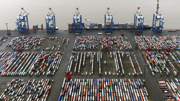 Die deutsche Wirtschaft steuert auf einen Exportrekord zu.