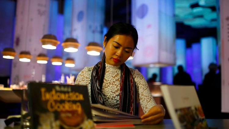 Indonesien ist eine junge Gesellschaft, die das Lesen erst entdeckt.
