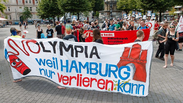 Mehrere Hamburger Professoren liefern mit dem NOlympia-Netzwerk in der Hansestadt mit ihrem kritischen Schreiben Argumente.