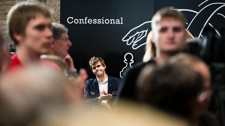 WM-Platz sechs im Blitzschach liegt weit hinter den Möglichkeiten von Dominator Magnus Carlsen.